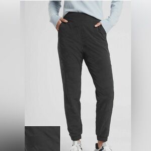 ATHLETA Brooklyn Textured lined Jogger in black Camo size 6